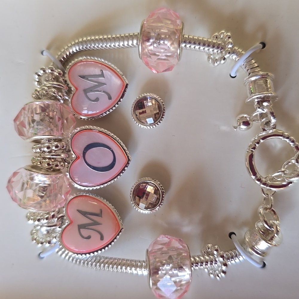 NAPIER BRAND WOMEN'S "MOM" CHARM BRACELET AND PIERCED EARRINGS SET
